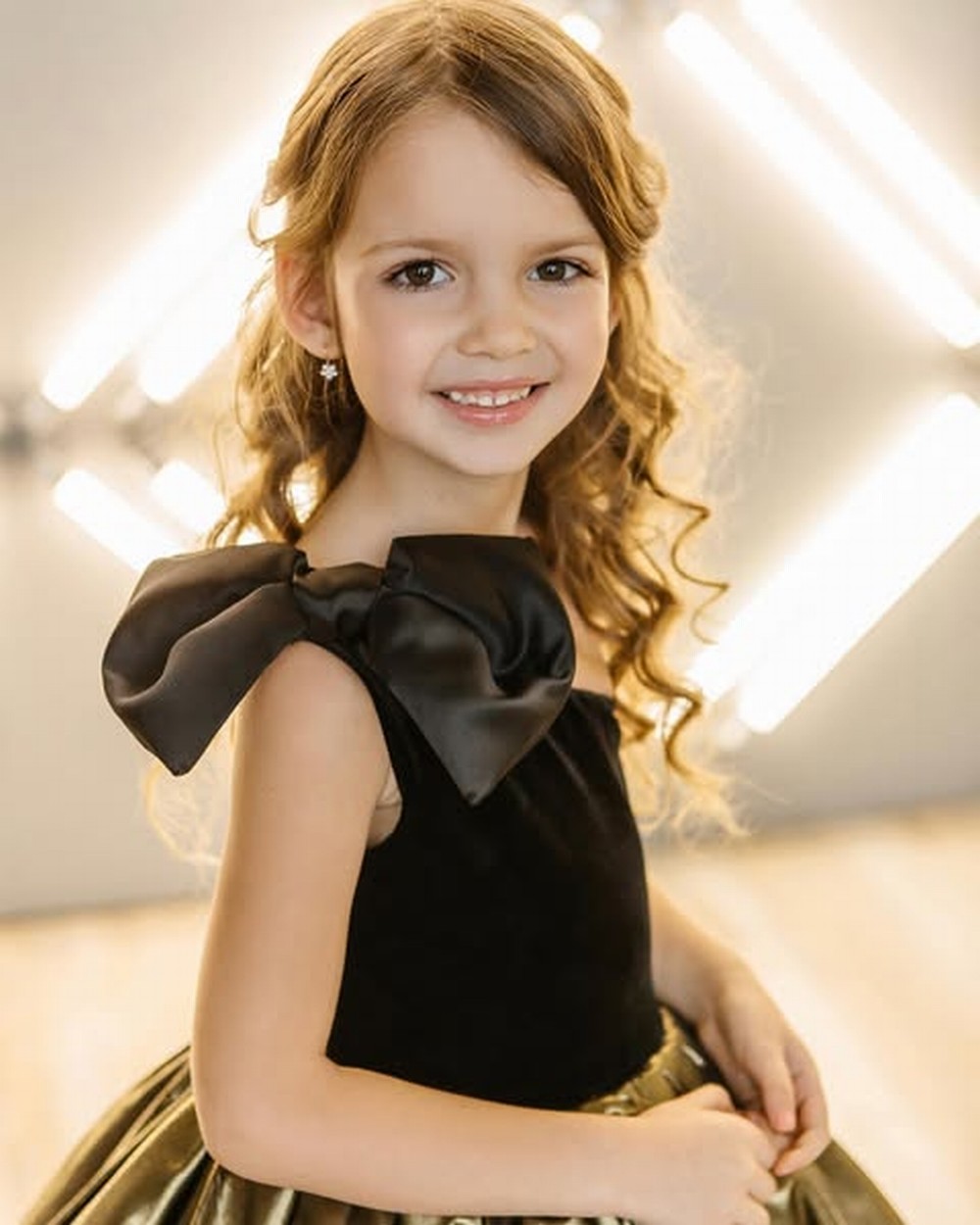 Nieuwe zwarte en gouden satijn - Toddler Girl Tulle Party Dress recensie en prijs